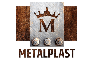 Logo Partnerfirma Metalplast mit Krone und Buchstabe M - Spezialist für hochwertige Metallkomponenten in Kooperation mit Dragon Ball Metal